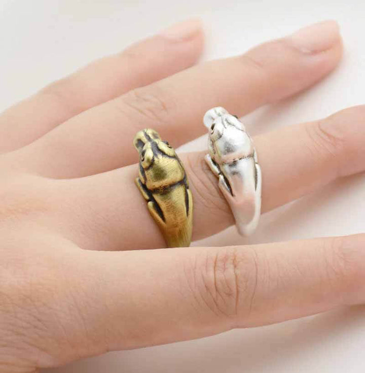 Stylish Dinosaur Wrap Ring for Animal Lovers - Wearing Felicity Dinosaur-Wrap-Ring-02 Wear Felicity