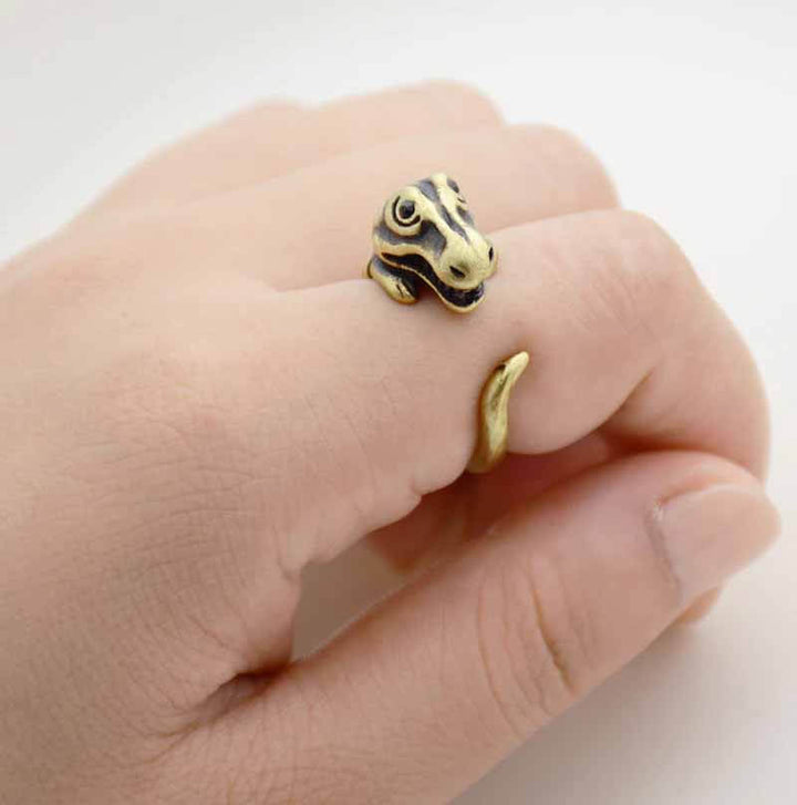 Stylish Dinosaur Wrap Ring for Animal Lovers - Wearing Felicity Dinosaur-Wrap-Ring-Gold Wear Felicity