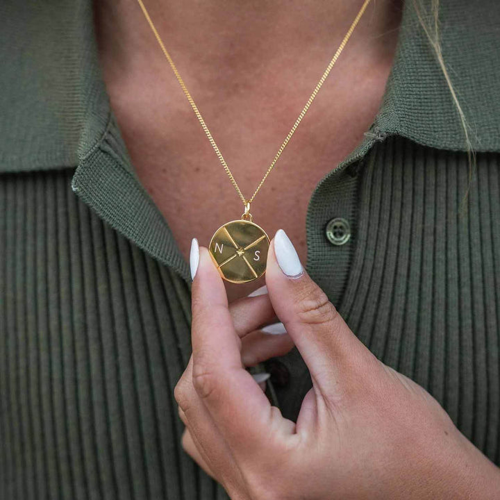 Personalized Engravable Circle Quadrant Necklace - Wearing Felicity Engravable-Circle-Quadrant-Necklace-05 Wear Felicity