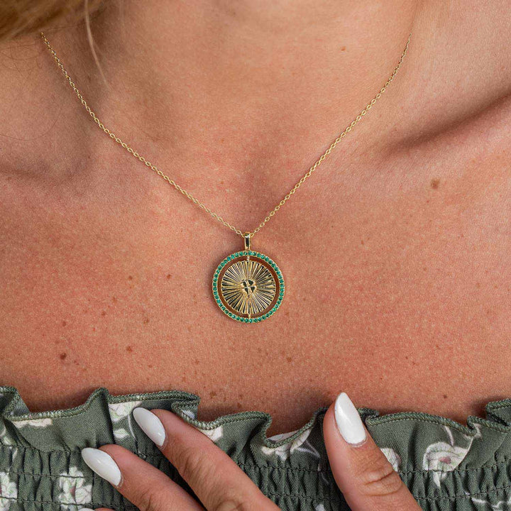 Elegant Meaningful Colors Spin Necklace for You - Wearing Felicity Meaningful-Colors-Spin-Necklace-01 Wear Felicity