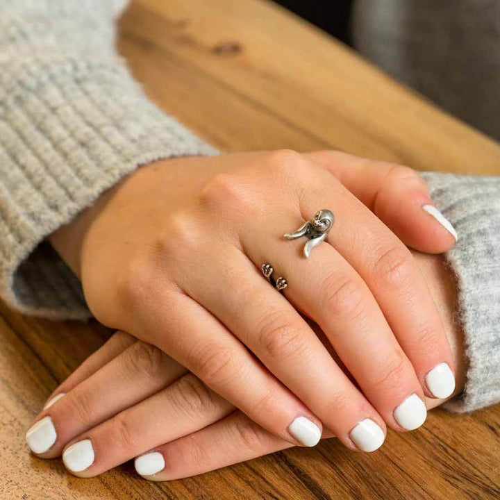 Charming Penguin Wrap Ring for Animal Lovers - Wearing Felicity Penguin-Wrap-Ring-03 Wear Felicity
