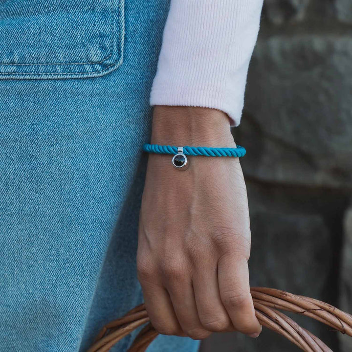 Custom Personalized Rope Circle Photo Bracelet - Wearing Felicity Personalized-Rope-Circle-Photo-Bracelet-03 Wear Felicity